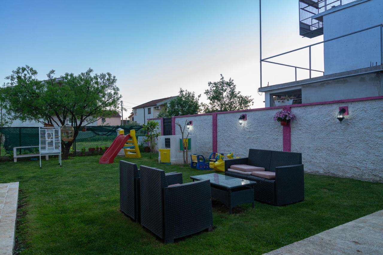 Apartman Mona Podgorica Esterno foto