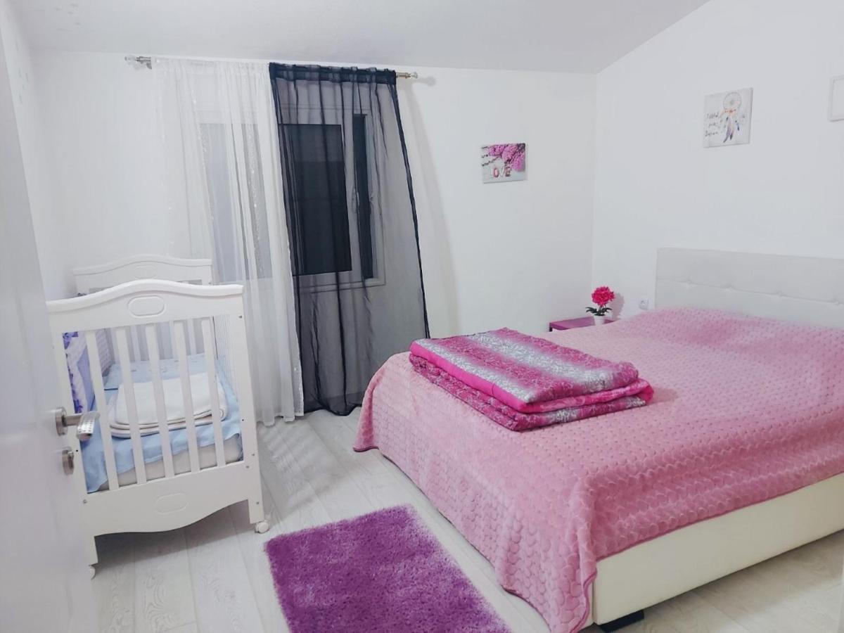 Apartman Mona Podgorica Esterno foto