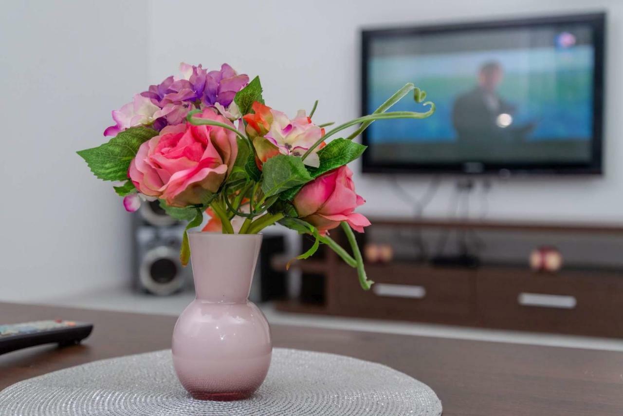 Apartman Mona Podgorica Esterno foto